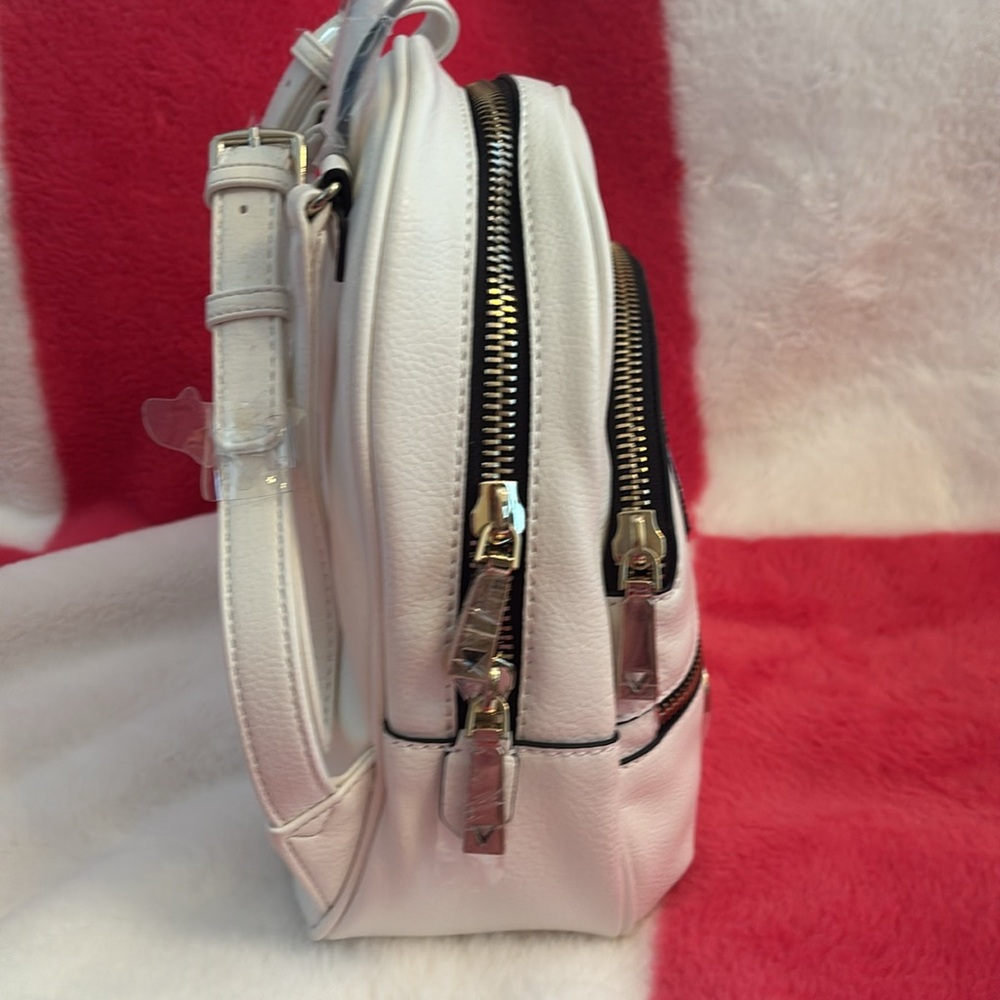 GUESS Mini Backpack NWT - Picture 7 of 13